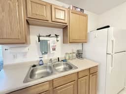Eleven South: One - Modern Studio Apartment