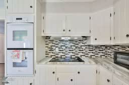Ivy Lodge (Sleeps 8 | 5 Tvs)