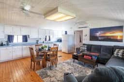 Sunset Lodge