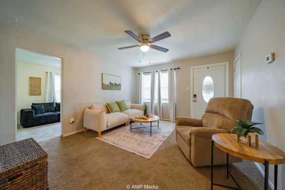 Simply Suite South - Image 1