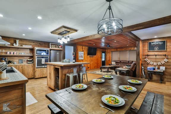 B-Well Rafter J Lodge: A Family Gathering Place - Image 3