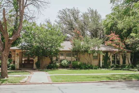 Historic Sayles Ranch- Pool and Amazing Decor!
