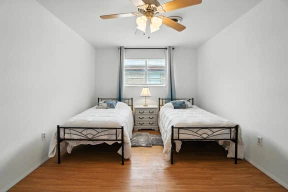 Judge's Landing - Comfortable 2BR/1BA Duplex