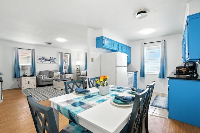 Bbhosting long term stays allowed entire townhouse grover nelson park