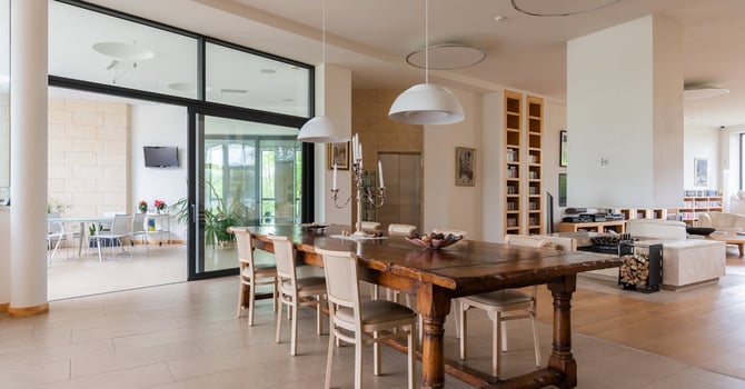 Blog - B&B Abilene: Why Entire Home Rentals Outshine Traditional Bed and Breakfasts