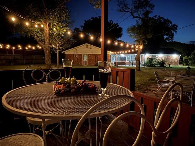 Bbhosting airbnb cal young park