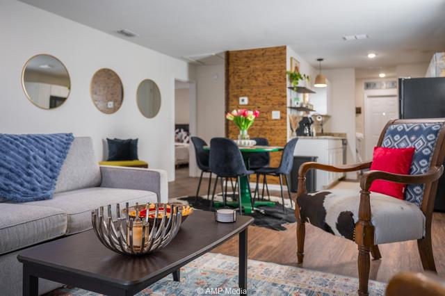 Bbhosting luxury entire home arthur sears park
