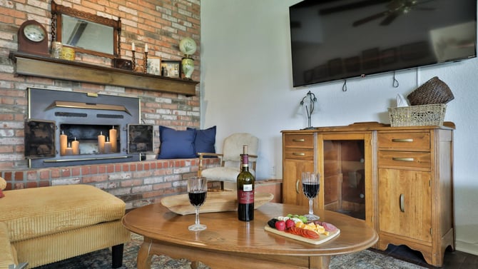 Bbhosting long term stays allowed entire townhouse grover nelson park